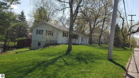 Tiny photo for 318 N Stewart Avenue, Fremont, MI 49412 (MLS # 1944150)