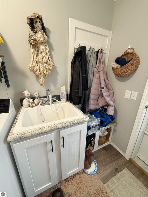 Tiny photo for 1232 Liberty Court, Mt Pleasant, MI 48858 (MLS # 1942846)