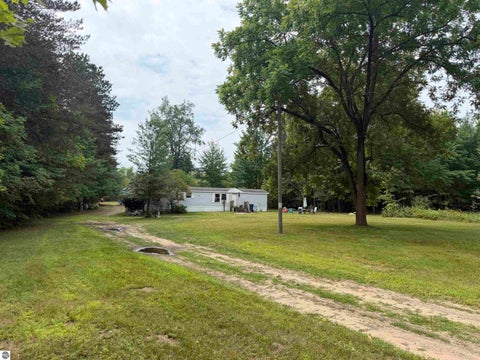 Tiny photo for 23567 Faylor RD, Copemish, MI 49625 (MLS # 1949000)