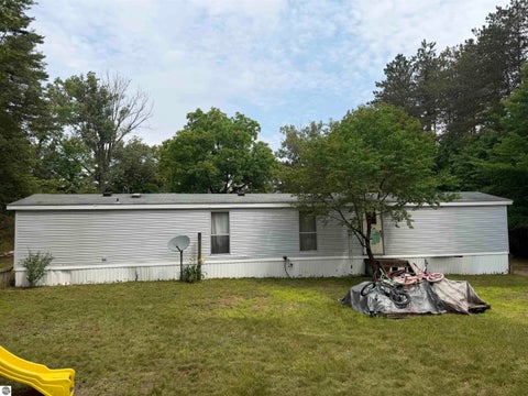 Tiny photo for 23567 Faylor RD, Copemish, MI 49625 (MLS # 1949000)