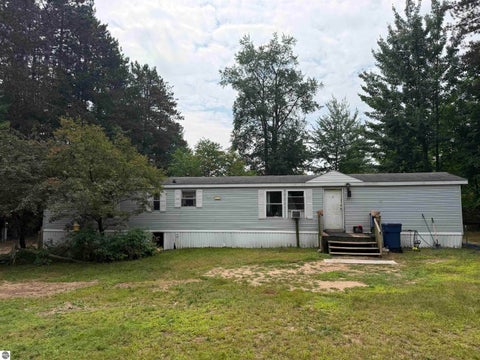 Tiny photo for 23567 Faylor RD, Copemish, MI 49625 (MLS # 1949000)