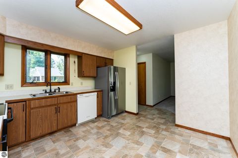 Tiny photo for 240 Peachwood Lane, Mt Pleasant, MI 48858 (MLS # 1945835)