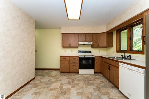 Tiny photo for 240 Peachwood Lane, Mt Pleasant, MI 48858 (MLS # 1945835)