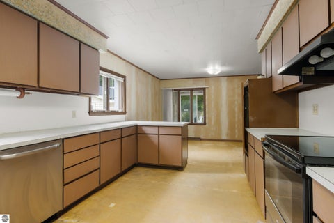 Tiny photo for 821 Lincoln Avenue, Elberta, MI 49628 (MLS # 1949907)