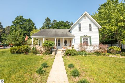 Photo of 903 N Bridge Street, Bellaire, MI 49615 (MLS # 1943552)