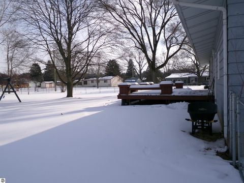 Tiny photo for 1006 Cheesman Road, St Louis, MI 48880 (MLS # 1942183)