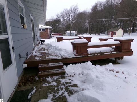 Tiny photo for 1006 Cheesman Road, St Louis, MI 48880 (MLS # 1942183)