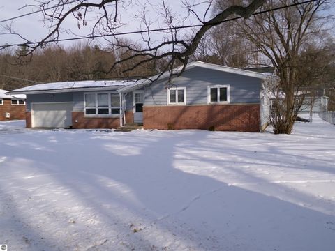 Tiny photo for 1006 Cheesman Road, St Louis, MI 48880 (MLS # 1942183)