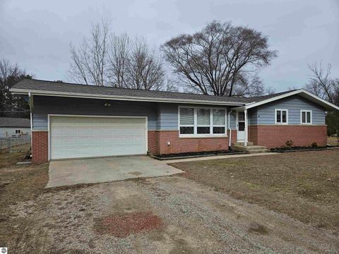 Tiny photo for 1006 Cheesman Road, St Louis, MI 48880 (MLS # 1942183)