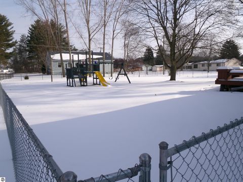 Tiny photo for 1006 Cheesman Road, St Louis, MI 48880 (MLS # 1942183)