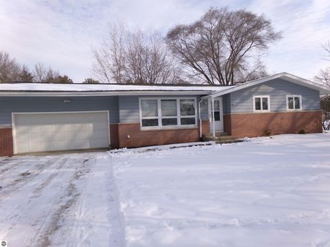 Tiny photo for 1006 Cheesman Road, St Louis, MI 48880 (MLS # 1942183)