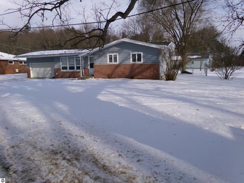 Tiny photo for 1006 Cheesman Road, St Louis, MI 48880 (MLS # 1942183)