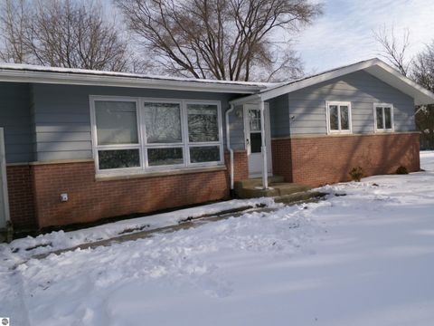 Tiny photo for 1006 Cheesman Road, St Louis, MI 48880 (MLS # 1942183)