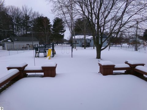 Tiny photo for 1006 Cheesman Road, St Louis, MI 48880 (MLS # 1942183)