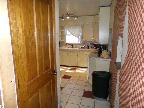 Tiny photo for 126 N Ithaca Street, Ithaca, MI 48847 (MLS # 1944621)