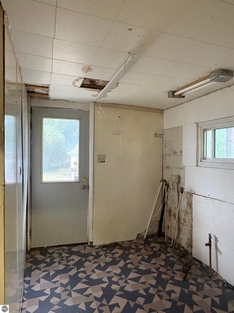 Tiny photo for 915 W Broadway Street, Mt Pleasant, MI 48858 (MLS # 1949940)