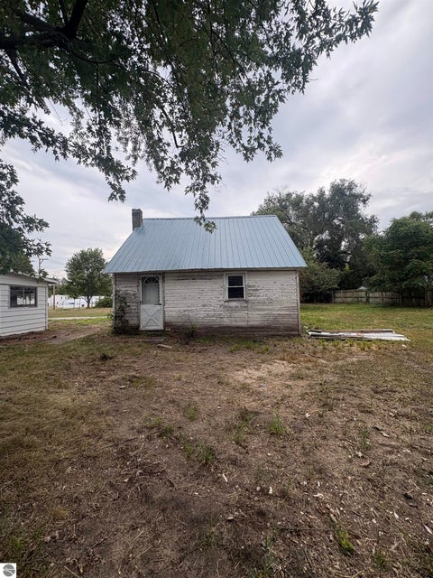 Tiny photo for 915 W Broadway Street, Mt Pleasant, MI 48858 (MLS # 1949940)
