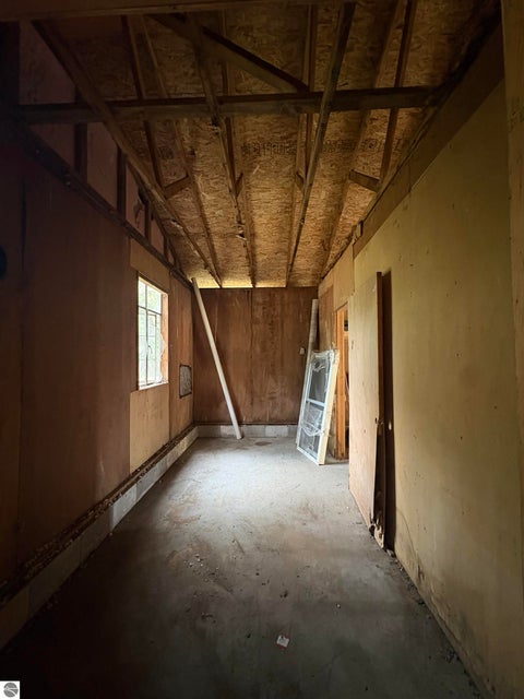 Tiny photo for 915 W Broadway Street, Mt Pleasant, MI 48858 (MLS # 1949940)