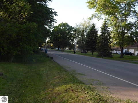 Tiny photo for 4075 N Markey Road, Roscommon, MI 48653 (MLS # 1947044)