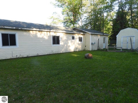 Tiny photo for 4075 N Markey Road, Roscommon, MI 48653 (MLS # 1947044)