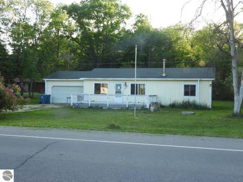 Tiny photo for 4075 N Markey Road, Roscommon, MI 48653 (MLS # 1947044)