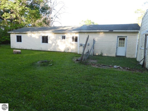 Tiny photo for 4075 N Markey Road, Roscommon, MI 48653 (MLS # 1947044)