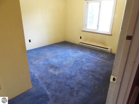 Tiny photo for 4075 N Markey Road, Roscommon, MI 48653 (MLS # 1947044)