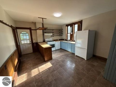 Tiny photo for 424 Center Street, Alma, MI 48801 (MLS # 1948026)