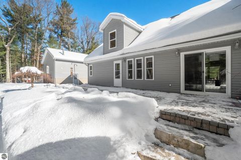 Tiny photo for 3794 S Gladwin Road, Prudenville, MI 48651 (MLS # 1942778)