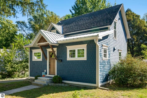 Tiny photo for 723 Seventh Street, Traverse City, MI 49684 (MLS # 1951152)