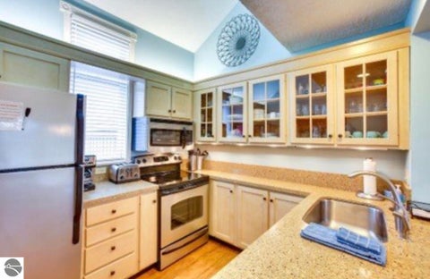 Tiny photo for 8 Pinnacle Place, Glen Arbor, MI 49636 (MLS # 1951116)