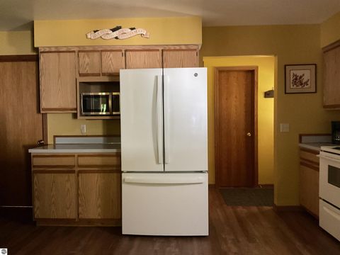 Tiny photo for 3300 E Arnold Lake Road, Harrison, MI 48625 (MLS # 1947481)