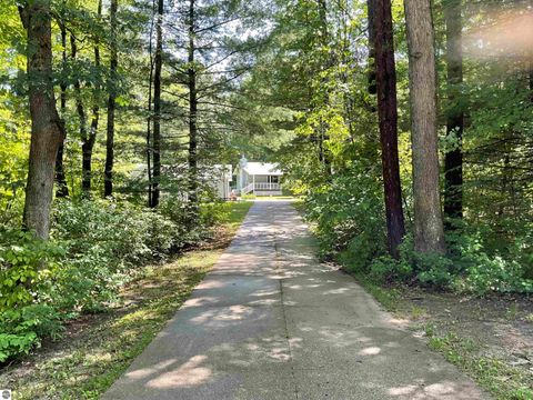 Tiny photo for 3300 E Arnold Lake Road, Harrison, MI 48625 (MLS # 1947481)