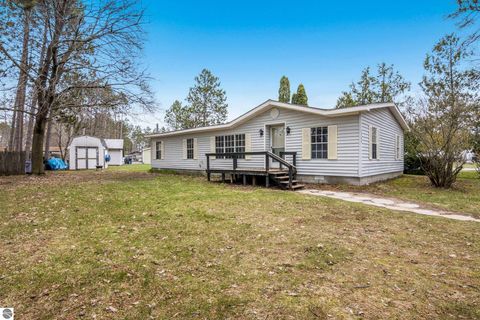 Photo of 3504 S Needle Drive, Traverse City, MI 49685 (MLS # 1944041)