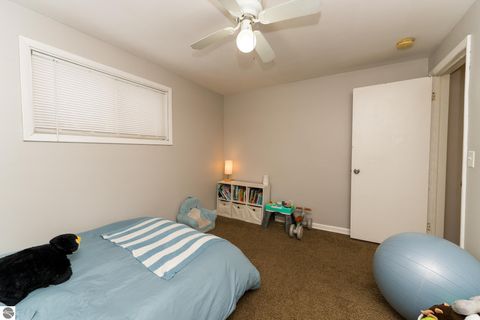 Tiny photo for 923 N Henry Street, Mt Pleasant, MI 48858 (MLS # 1941782)