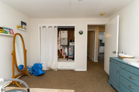 Tiny photo for 923 N Henry Street, Mt Pleasant, MI 48858 (MLS # 1941782)