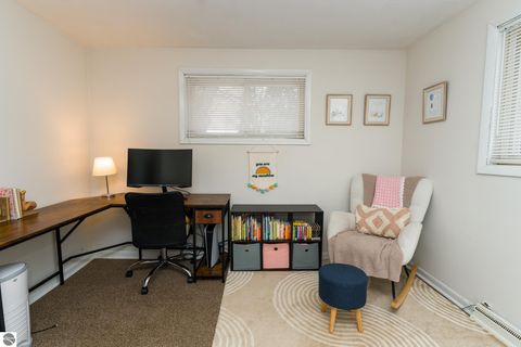 Tiny photo for 923 N Henry Street, Mt Pleasant, MI 48858 (MLS # 1941782)