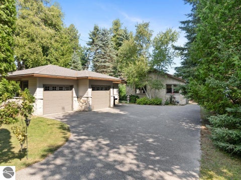 Tiny photo for 1308 Wenniway DR, Mackinaw, MI 49701 (MLS # 1949463)
