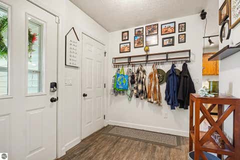 Tiny photo for 1013 Sweeney Street, Mt Pleasant, MI 48858 (MLS # 1949874)