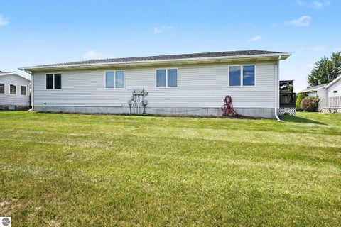 Tiny photo for 1013 Sweeney Street, Mt Pleasant, MI 48858 (MLS # 1949874)