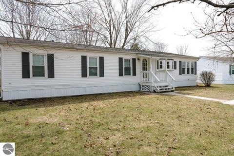 Photo of 5232 E Broadway #Lot 137, Mt Pleasant, MI 48858 (MLS # 1943625)