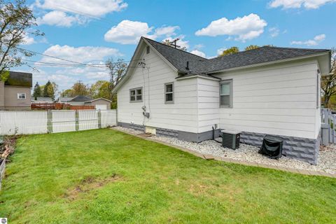 Tiny photo for 208 Blodgett, Cadillac, MI 49601 (MLS # 1945136)