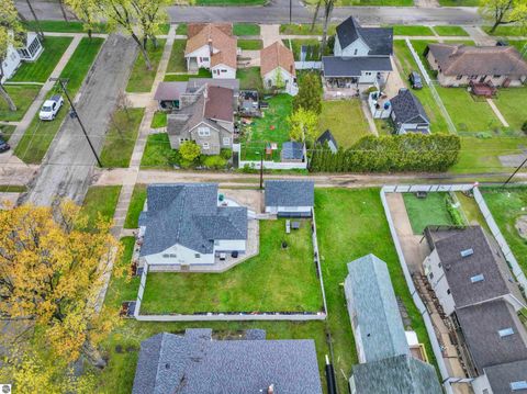 Tiny photo for 208 Blodgett, Cadillac, MI 49601 (MLS # 1945136)