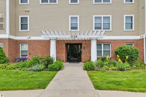 Tiny photo for 1122 Lake Ridge Drive #301, Traverse City, MI 49684 (MLS # 1946406)