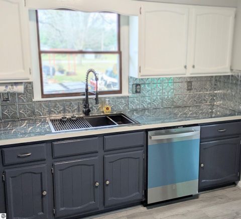 Tiny photo for 408 Sunnyside Street, Mancelona, MI 49659 (MLS # 1944172)