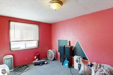 Tiny photo for 1205 N Kinney Avenue, Mt Pleasant, MI 48858 (MLS # 1942338)