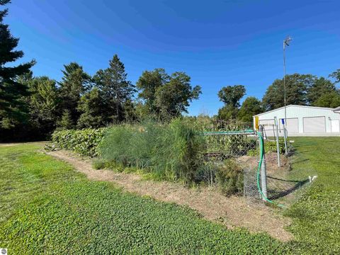 Tiny photo for 2492 E Fir Road, Harrison, MI 48625 (MLS # 1937849)