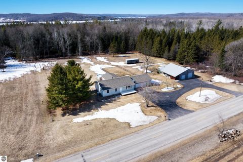 Tiny photo for 1394 S Derenzy Road, Bellaire, MI 49615 (MLS # 1942942)