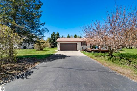Tiny photo for 5910 S Cummings ST, Suttons Bay, MI 49682 (MLS # 1945361)