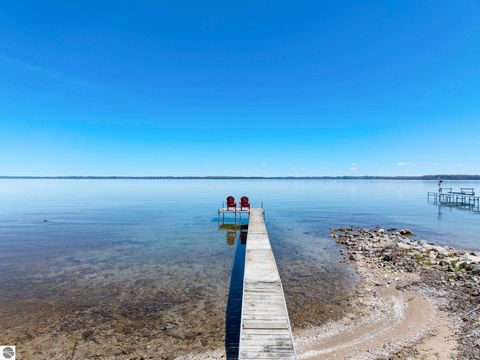 Tiny photo for 5910 S Cummings ST, Suttons Bay, MI 49682 (MLS # 1945361)